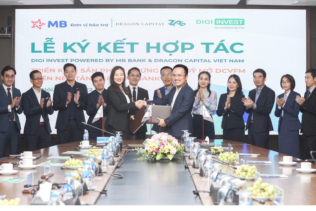 Lễ ký kết hợp tác giữa Digi Invest Powered by MBBank và Dragon Capital Việt Nam.