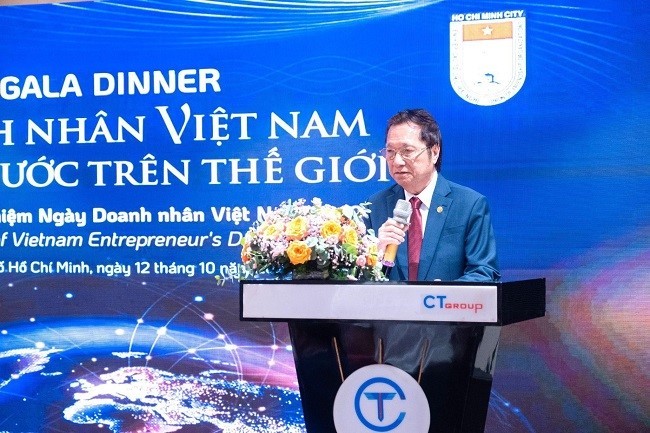 Thúc đẩy quan hệ hữu nghị quốc tế trong việc tăng cường hợp tác giữa doanh nhân Việt Nam và Quốc tế