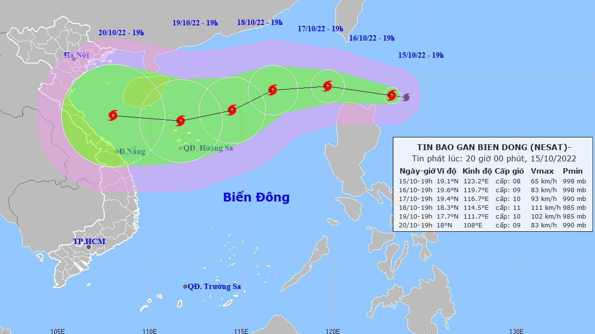 Dự báo thời tiết: Bão Nesat sẽ đi vào Biển Đông và có khả năng mạnh thêm