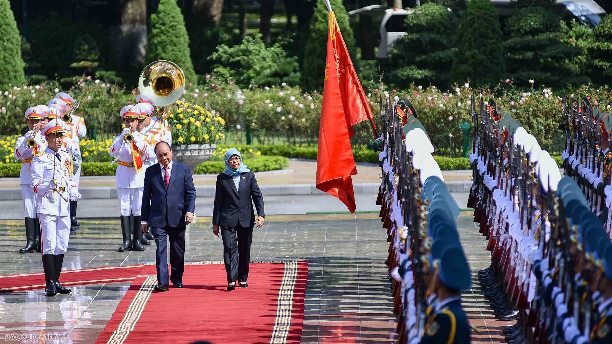 Lễ đón chính thức Tổng thống Singapore Halimah Yacob và Phu quân
