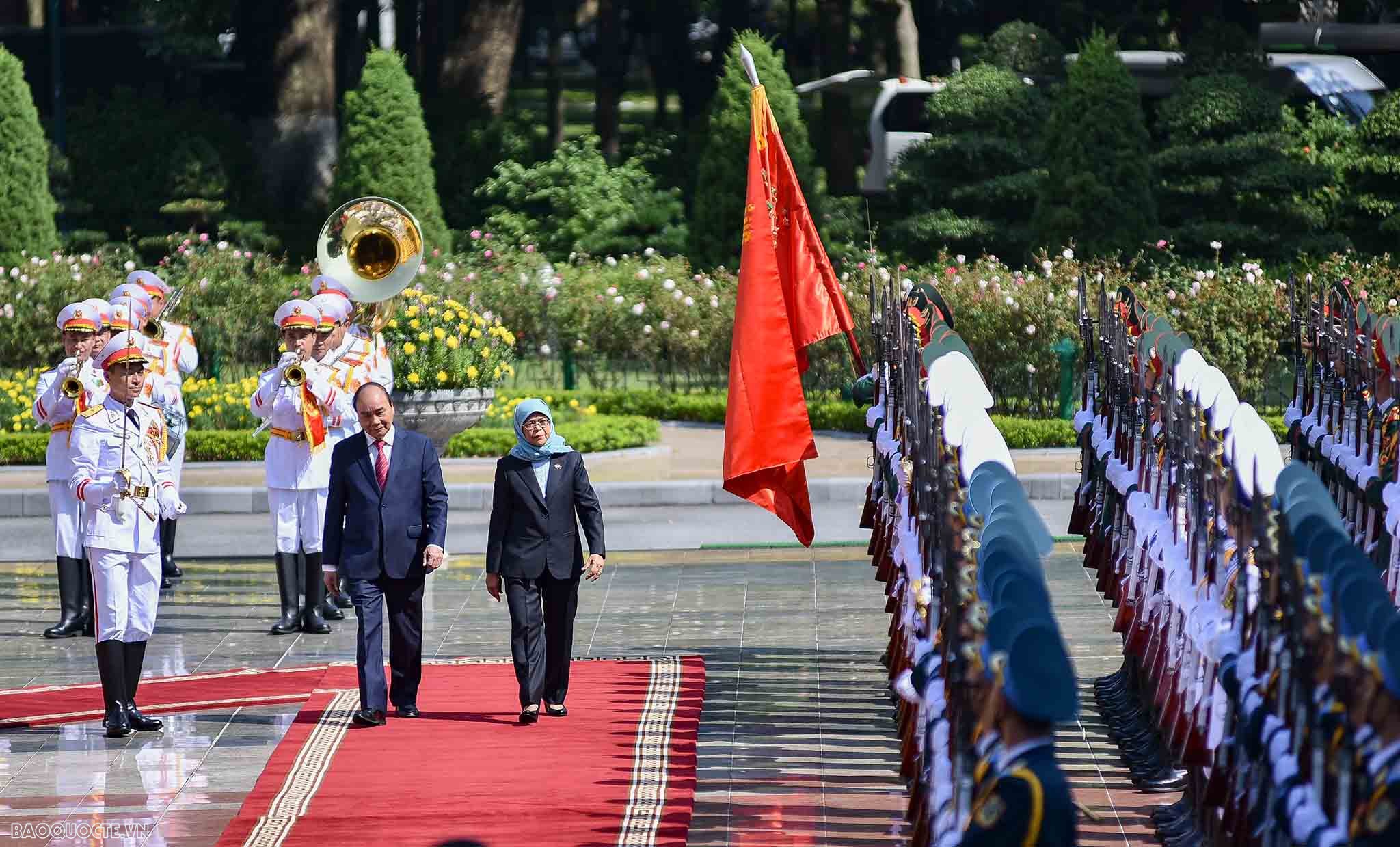 Official welcome ceremony held for Singaporean President Halimah Yacob