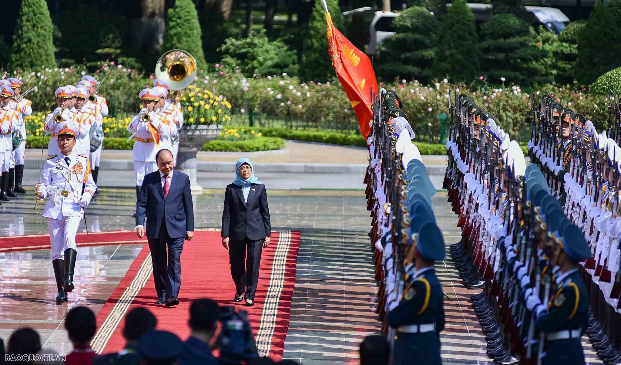 Official welcome ceremony held for Singaporean President Halimah Yacob