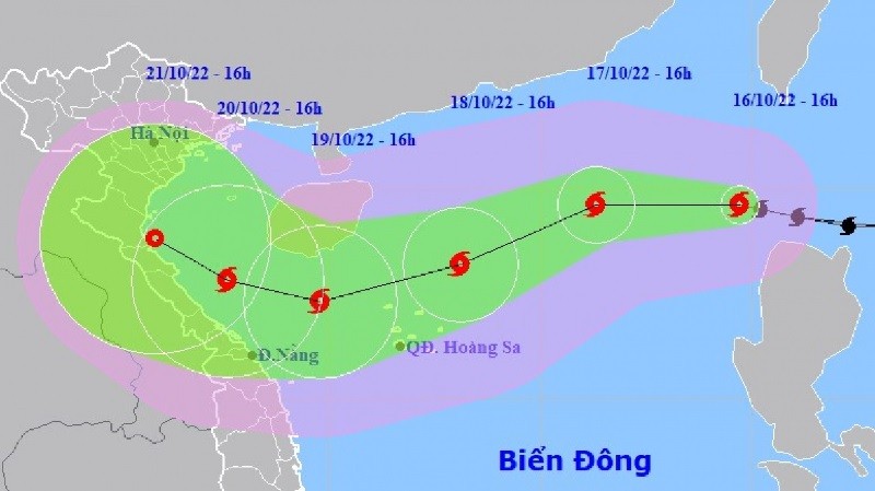 Typhoon Nesat enters East Sea, localities warned to stay alert