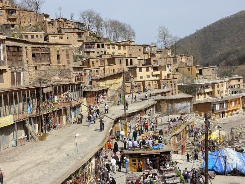 Iran: Ngôi làng đẹp như tranh vẽ với những mái nhà chạm khắc vào sườn núi