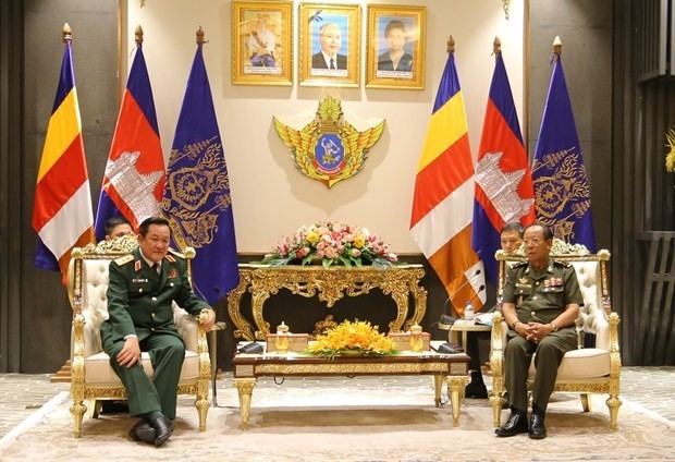 Vietnam, Cambodia enhance military relations