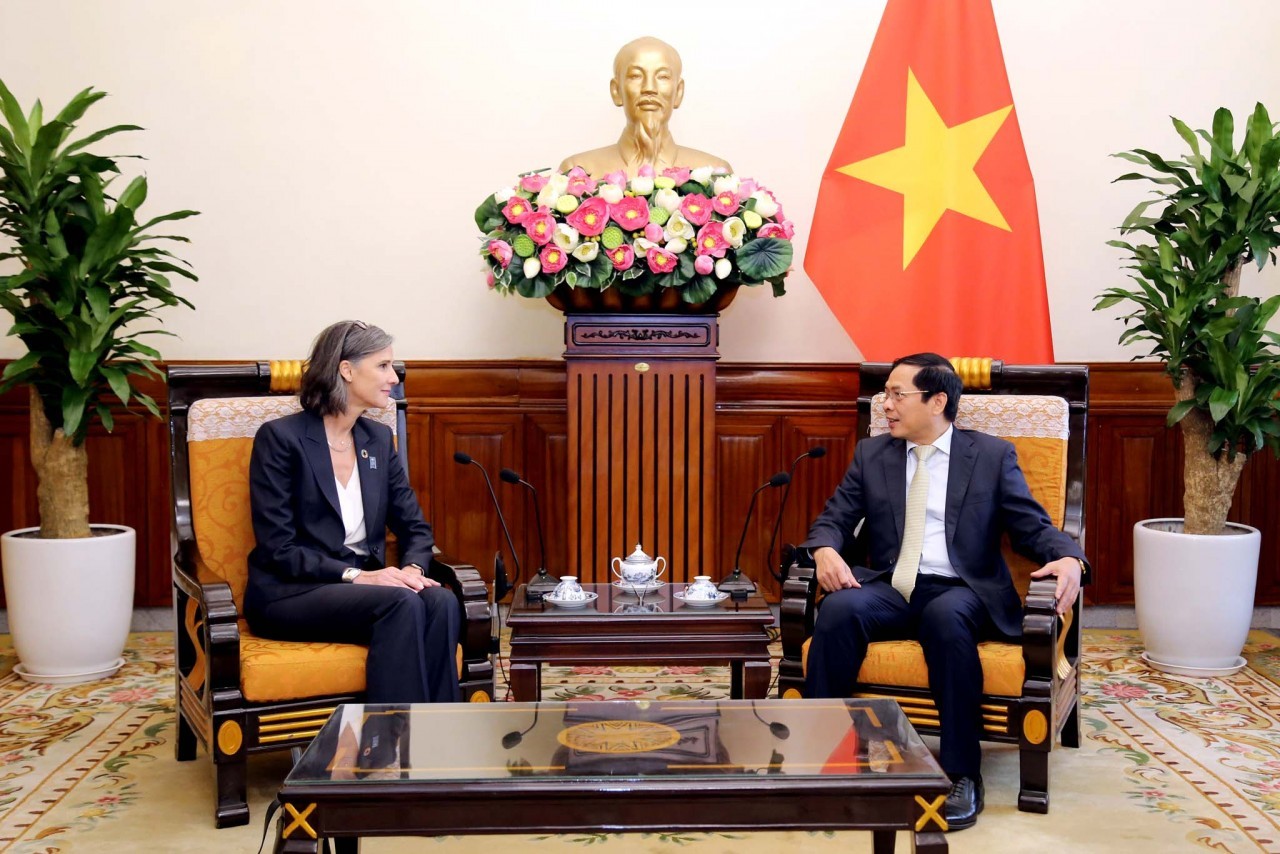 FM received new UNDP Resident Representative in Vietnam to present Letter of Credentials