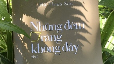 Ngày Phụ nữ Việt Nam: Đọc những vần thơ chất chứa thương yêu về mẹ