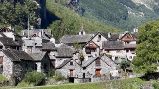 Thụy Sỹ: Những ngôi làng như truyện cổ tích ở thung lũng chưa từng kết nối lưới điện quốc gia