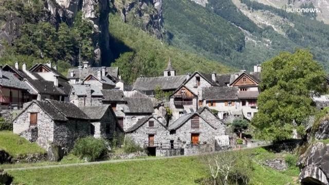 Thụy Sỹ: Ngôi làng như truyện cổ tích ở thung lũng chưa từng kết nối lưới điện quốc gia