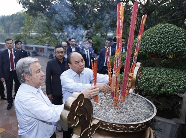 Tổng Thư ký Liên hợp quốc thăm các địa danh văn hóa, lịch sử biểu tượng của Hà Nội