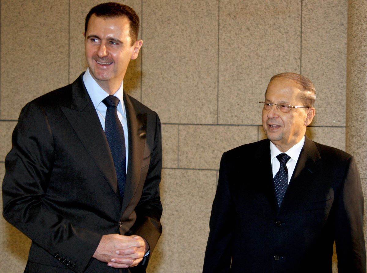  Tổng thống Lebanon Aoun (trái) bày tỏ Liban mong muốn “khởi động đàm phán với Syria nhằm phân định biên giới biển ở khu vực phía Bắc. (Nguồn: Getty)