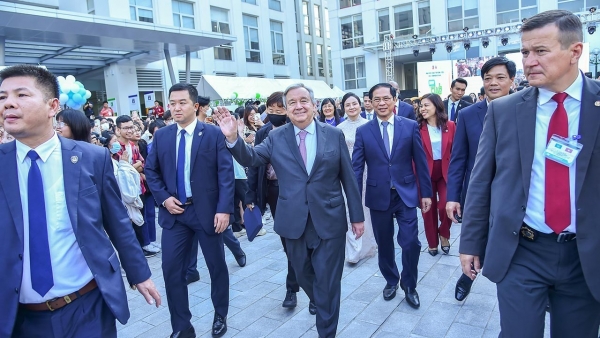 UN Secretary-General held dialogue with Vietnamese youth at DAV