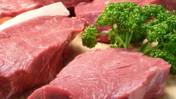Giá heo hơi hôm nay 3/1: Giá heo hơi chưa khởi sắc, Việt Nam không giới hạn định mức xuất khẩu thịt heo