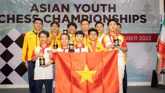 Young chess masters top Asian championships