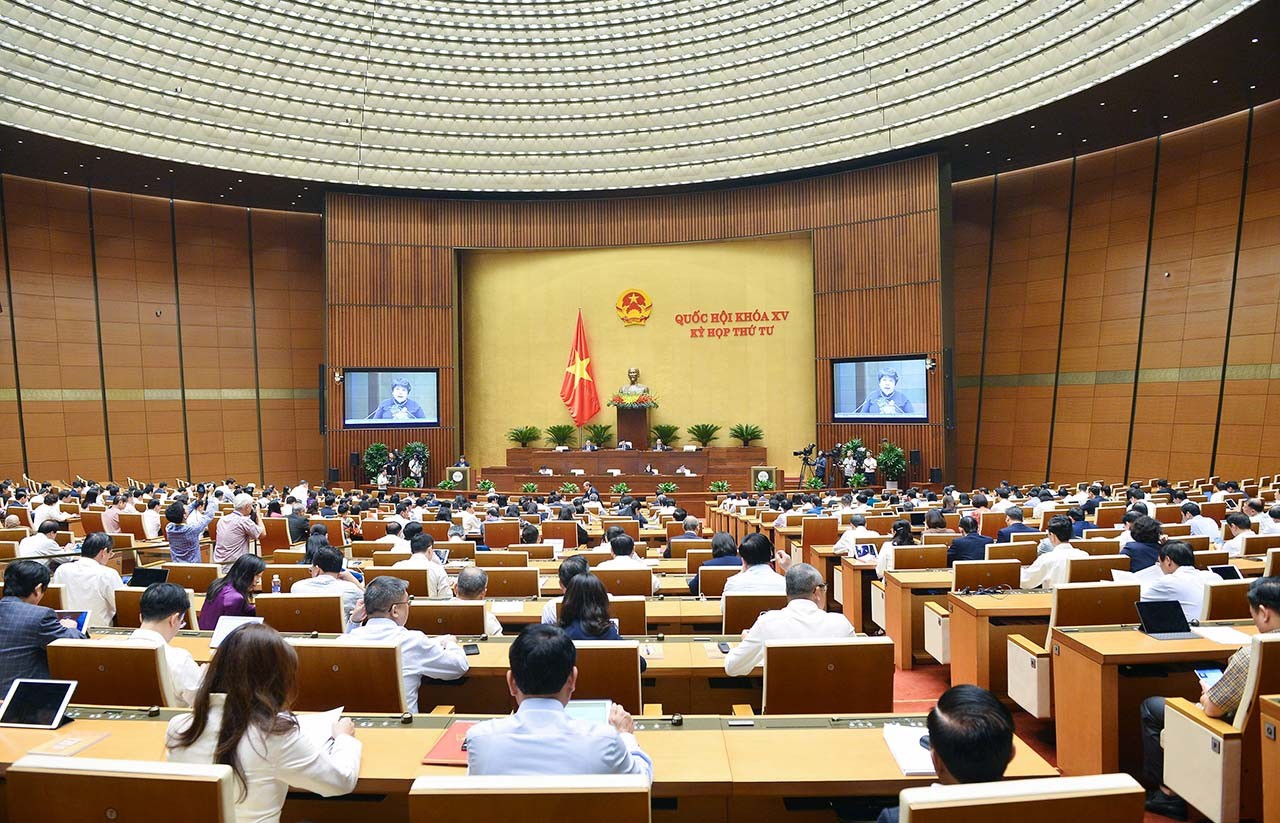 Quốc hội họp phiên toàn thể tại hội trường chiều ngày 24/10.