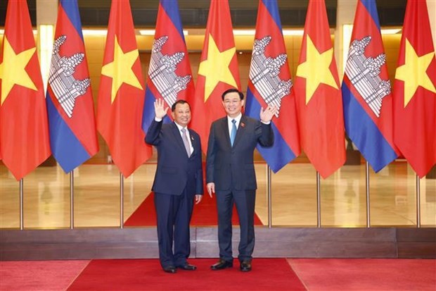 Review on external affairs from Oct.24-30: General Secretary left to visit China; Deepening Vietnam-Cambodia cooperation