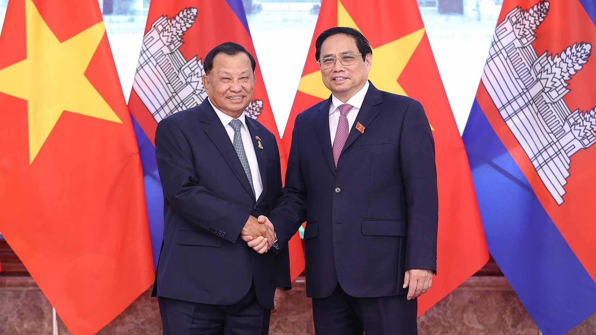 Thủ tướng Phạm Minh Chính hội kiến Chủ tịch Thượng viện Vương quốc Campuchia