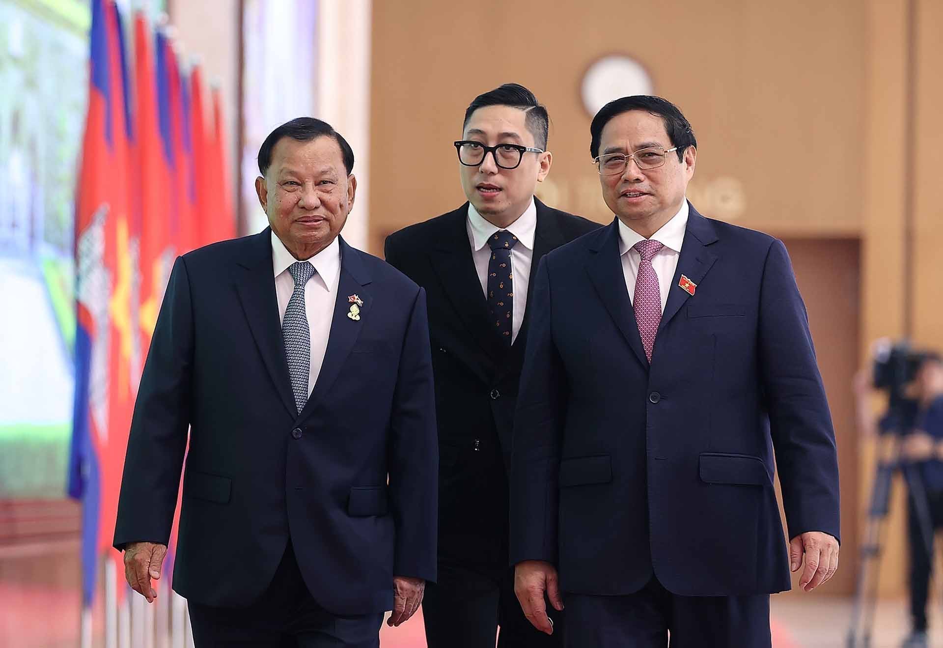 Thủ tướng Phạm Minh Chính hội kiến với Chủ tịch Thượng viện Campuchia Samdech Say Chhum. (Nguồn: TTXVN)