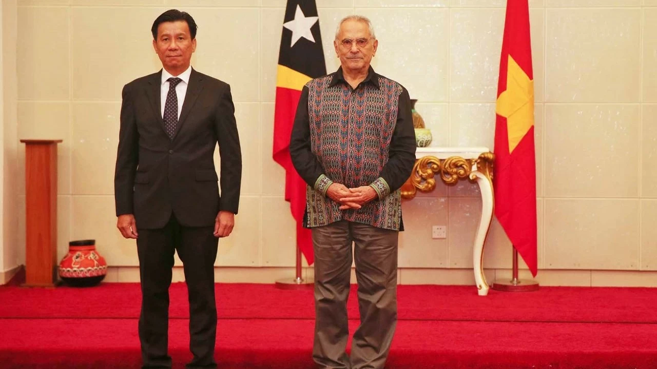 Ambassador presents credentials to Timor Leste’s President