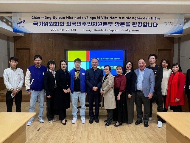 Đoàn Ủy ban Nhà nước về người Việt Nam ở nước ngoài gặp gỡ đại diện các hội đoàn cộng đồng người Việt tại Hàn Quốc