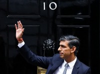 Tân Thủ tướng Anh cam kết 'sửa chữa sai lầm' của chính phủ tiền nhiệm