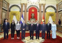 Chủ tịch nước Nguyễn Xuân Phúc tiếp Đại sứ các nước El Salvador, Ấn Độ và Hàn Quốc trình Quốc thư
