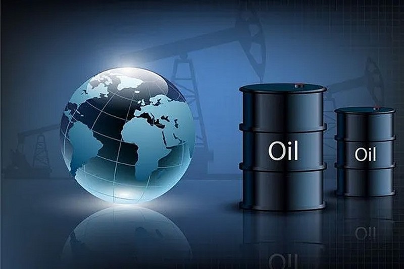 Giá xăng dầu hôm nay 27/10: Đảo chiều tăng mạnh; dự trữ dầu thô của Mỹ tăng nhiều hơn dự kiến