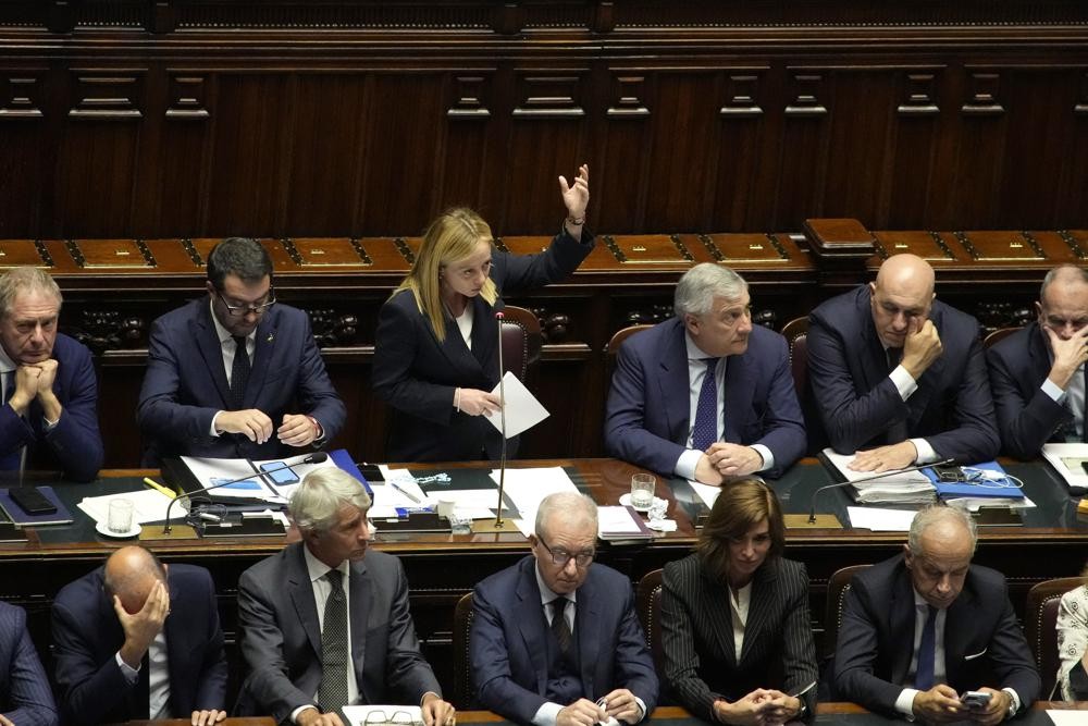 (10.27) Thủ tướng Italy Giorgia Meloni phát biểu trước phiên bỏ phiếu tín nhiệm tại Hạ viện ngày 25/10. (Nguồn: AP)