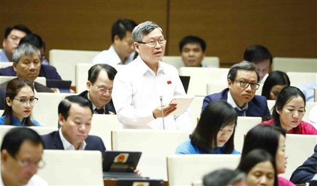 Legislators recommend due attention to income for public sector workers