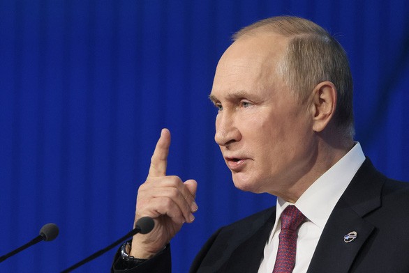 Tổng thống Nga Vladimir Putin phát biểu tại Matxcơva ngày 27-10 - Ảnh: REUTERS