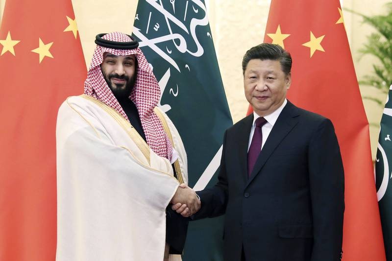 (10.28) Chủ tịch Trung Quốc Tập Cận Bình và Hoàng Thái tử Saudi Arabia Mohammad bin Salman tring cuộc gặp song năm 2019. (Nguồn: AFP)