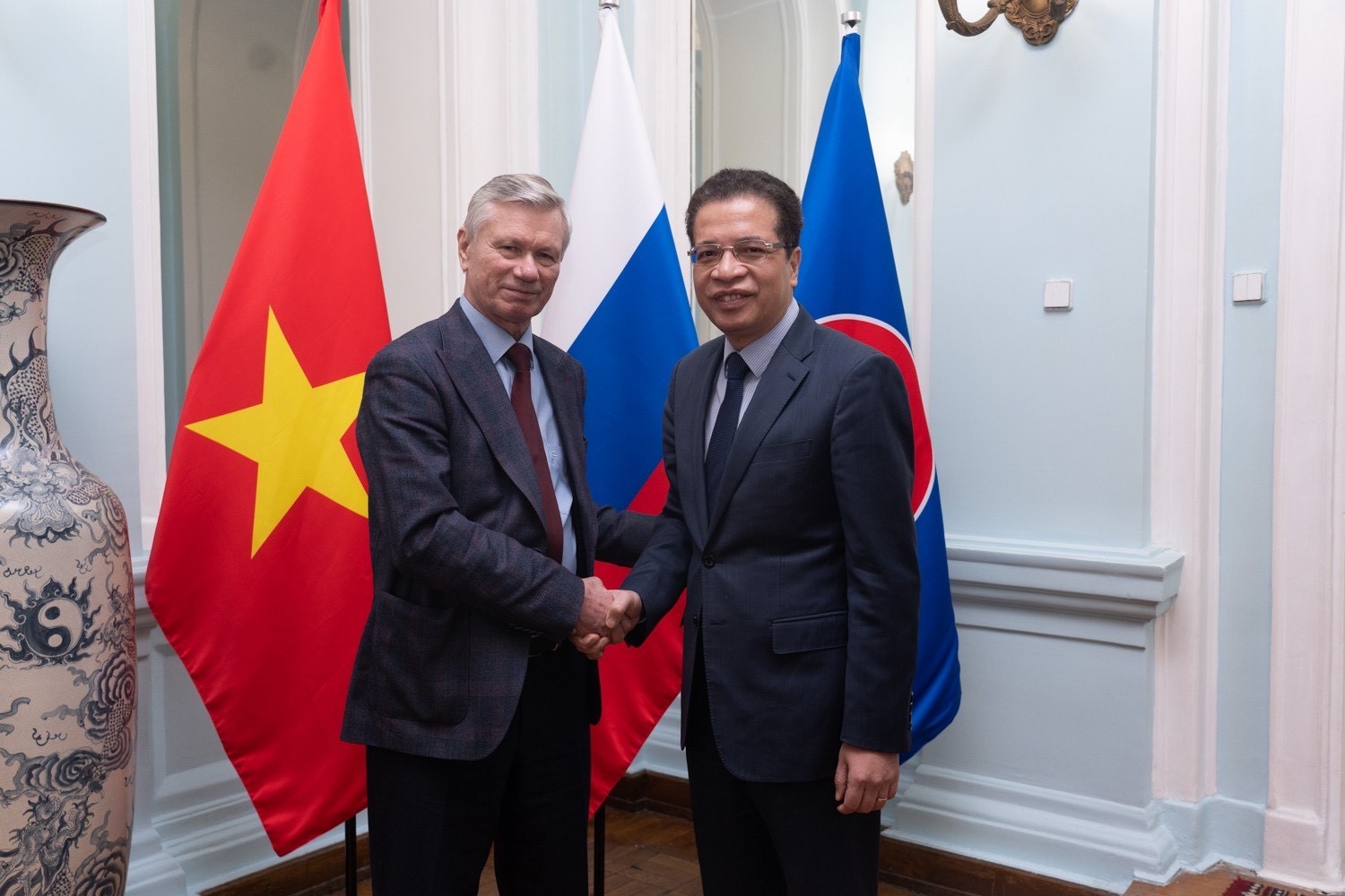 Tăng cường hợp tác nhiều mặt Việt Nam-Nga