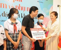 Trao gần 400 triệu đồng cho trẻ em và phụ nữ đặc biệt khó khăn tại TP. Hồ Chí Minh