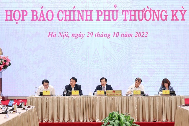 Kinh tế Việt Nam phát triển nhanh, mạnh, nhiều điểm sáng
