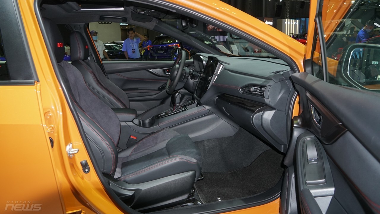 Cận cảnh Subaru WRX 2022, giá gần 2 tỷ đồng