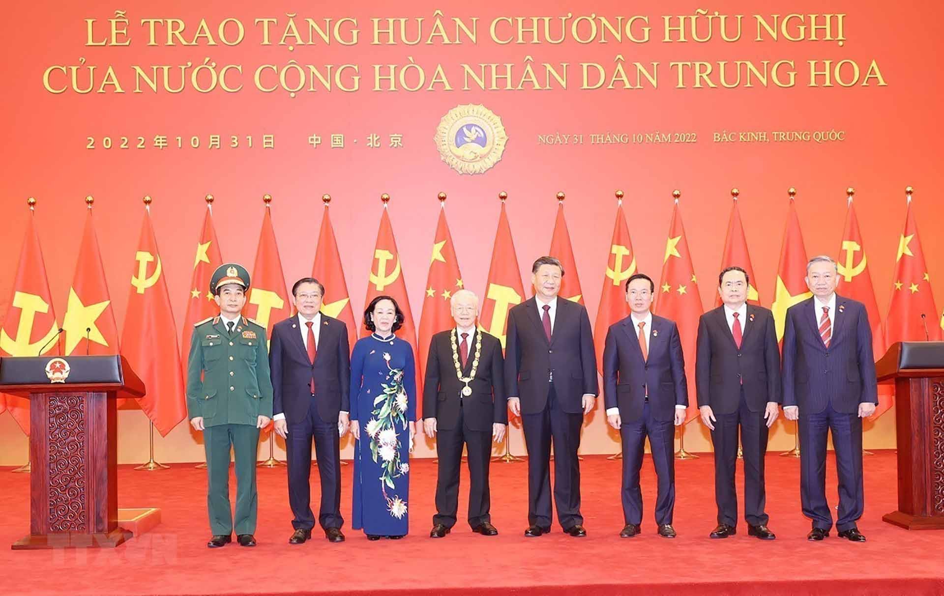 Tổng Bí thư, Chủ tịch Trung Quốc Tập Cận Bình trao Huân chương Hữu nghị của Trung Quốc tặng Tổng Bí thư Nguyễn Phú Trọng