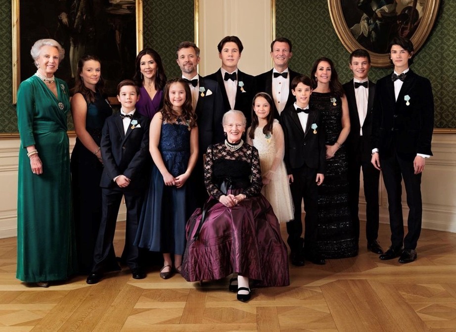 Những bức ảnh gia đình đẹp nhất của Thái tử kế vị Đan Mạch và Công nương Mary