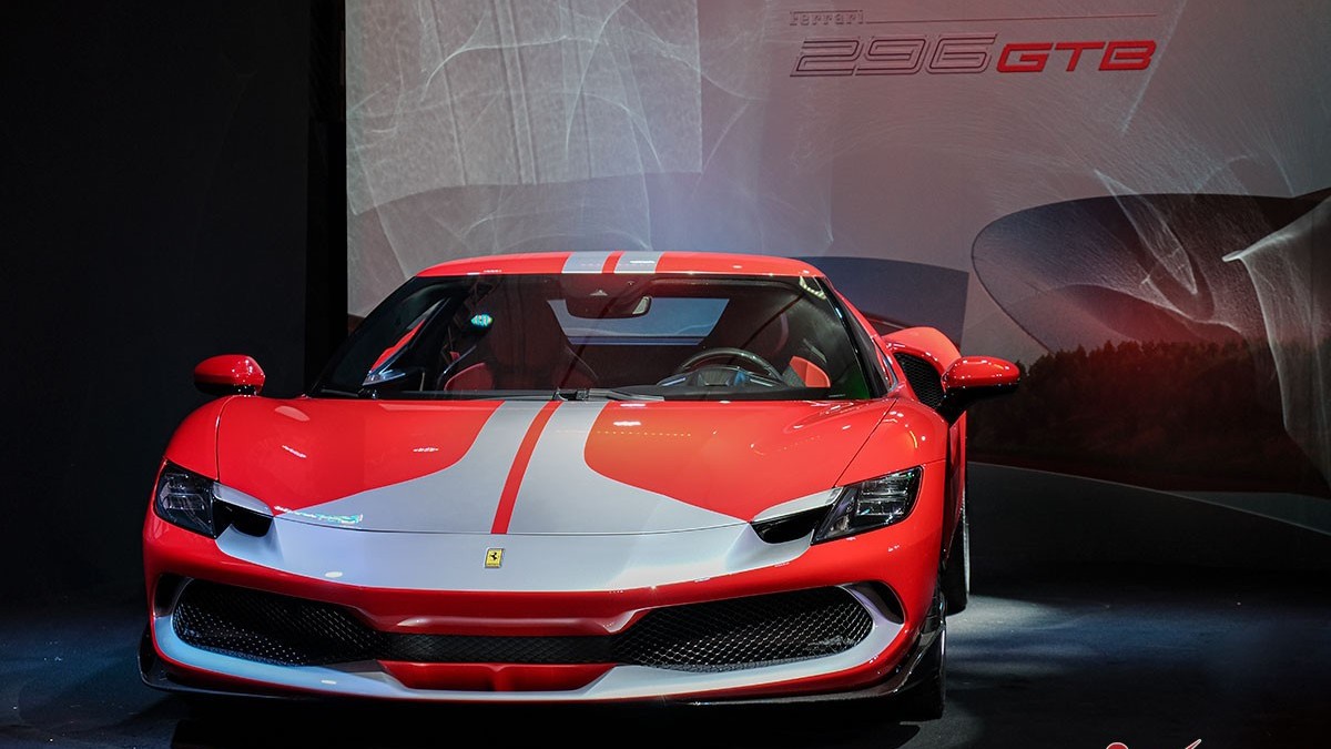 Cận cảnh siêu xe Ferrari 296 GTB, giá dự kiến 21 tỷ đồng tại Hà Nội