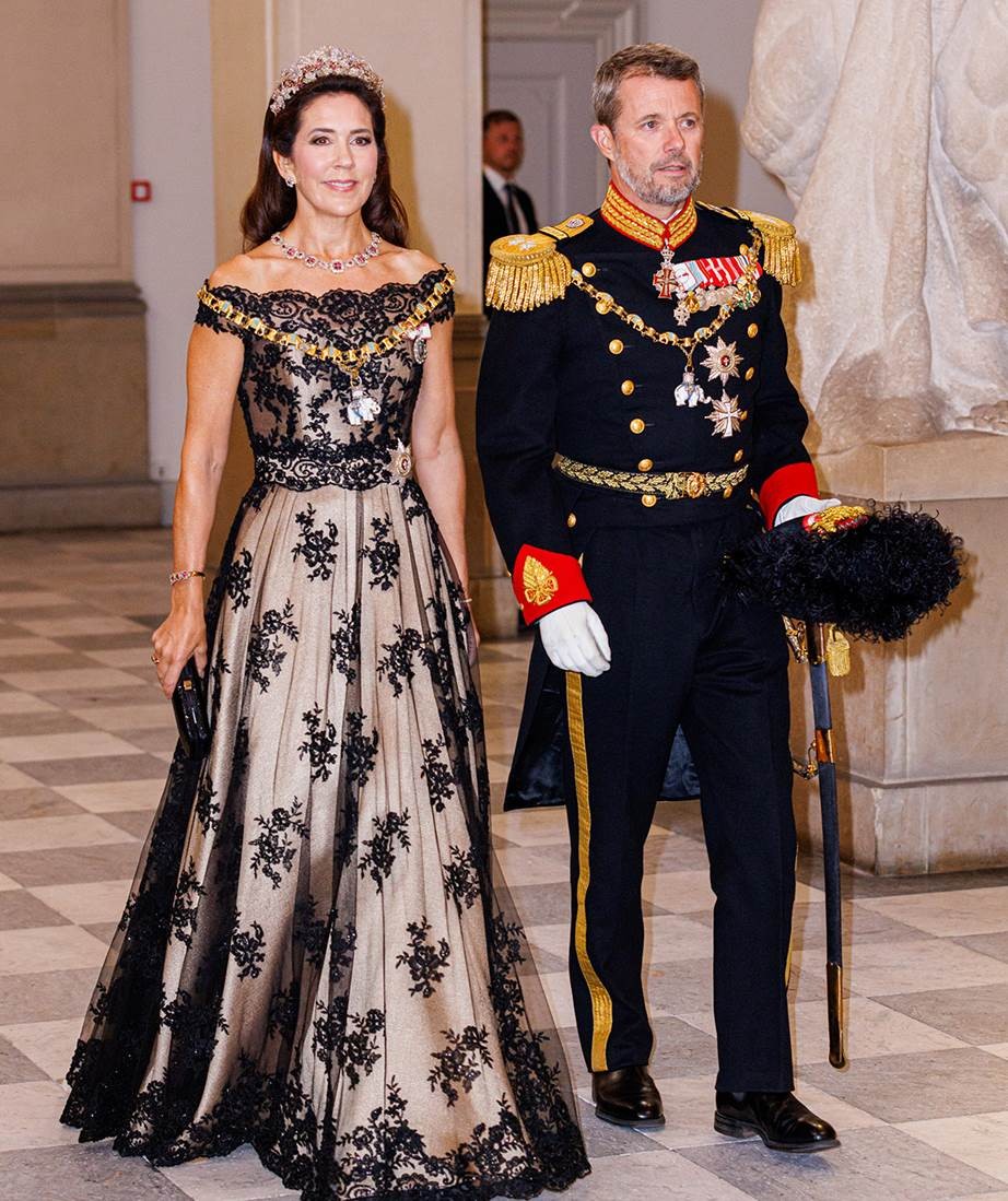 Phong cách thời trang của Công nương Đan Mạch Mary: Từ cô gái người Australia đến đẳng cấp Hoàng gia