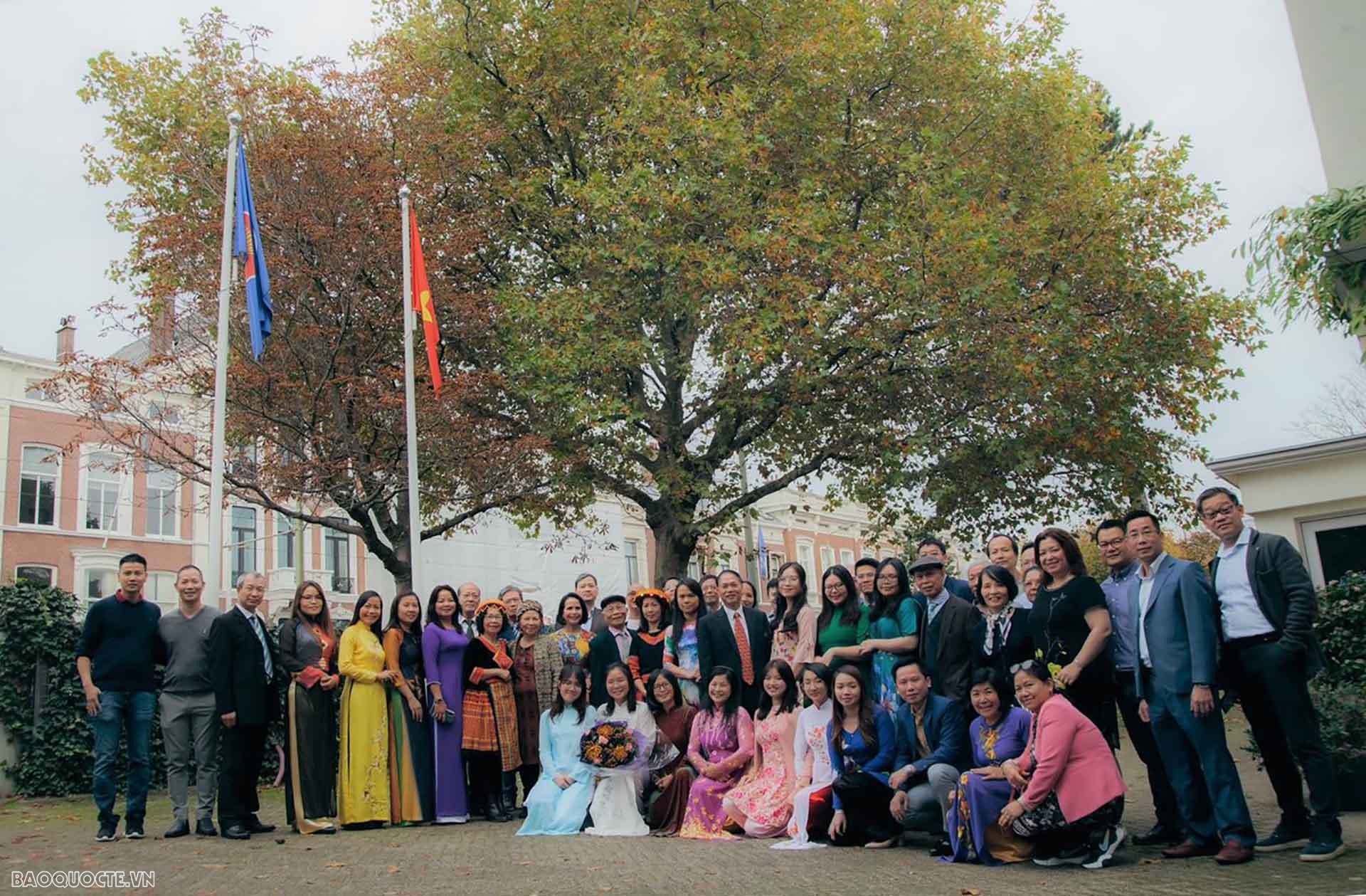 Hội người Việt Nam tại Hà Lan tổ chức Đại hội lần thứ nhất