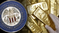 Giá vàng hôm nay 4/11: Giá vàng lao xuống sát 1.600 USD, Fed 'quyết chiến' lạm phát, vàng còn giảm sâu hơn?