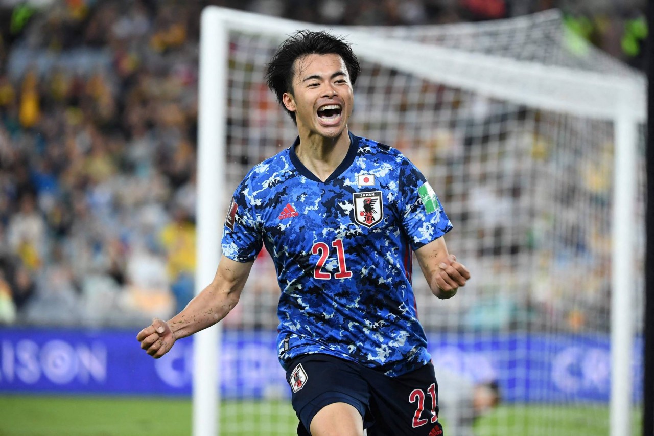 Tiểu sử Mitoma kaoru - tiền vệ trẻ xuất sắc của bóng đá Nhật Bản