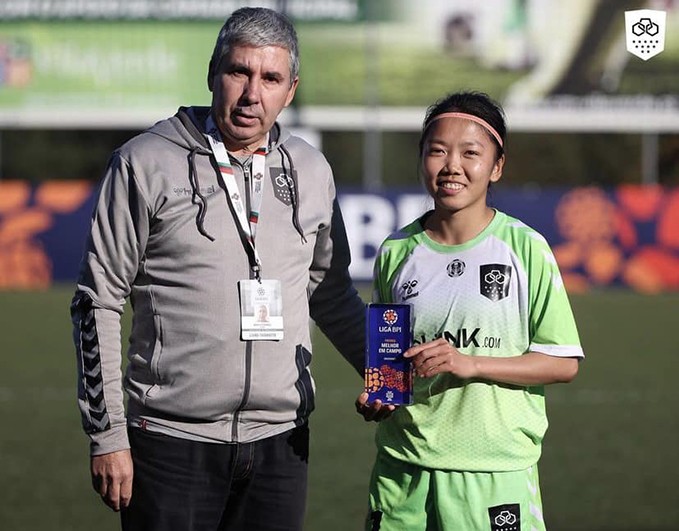 Huỳnh Như ghi 2 bàn thắng cho Lank FC và nhận danh hiệu cầu thủ hay nhất nhất trận đấu