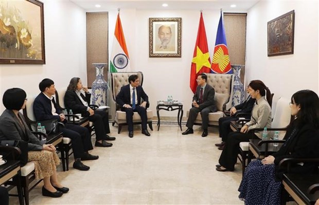 Vietnam, India promote stronger cooperation in information, communication