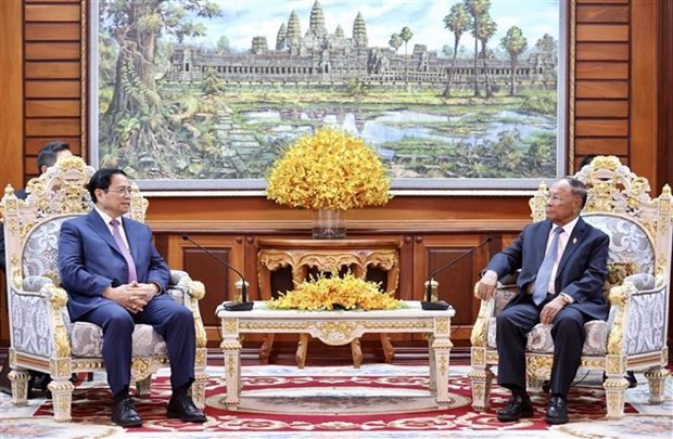 PM Pham Minh Chinh meets Cambodian NA President Samdech Heng Samrin