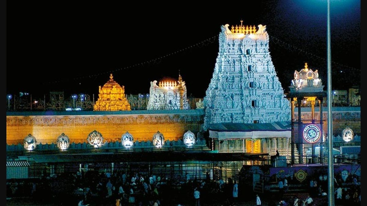 Ấn Độ: Tìm hiểu khối tài sản 'khổng lồ' của ngôi đền cổ 1.700 năm tuổi