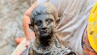 Italy khai quật 24 bức tượng đồng ở khu tắm khoáng nóng thời cổ đại