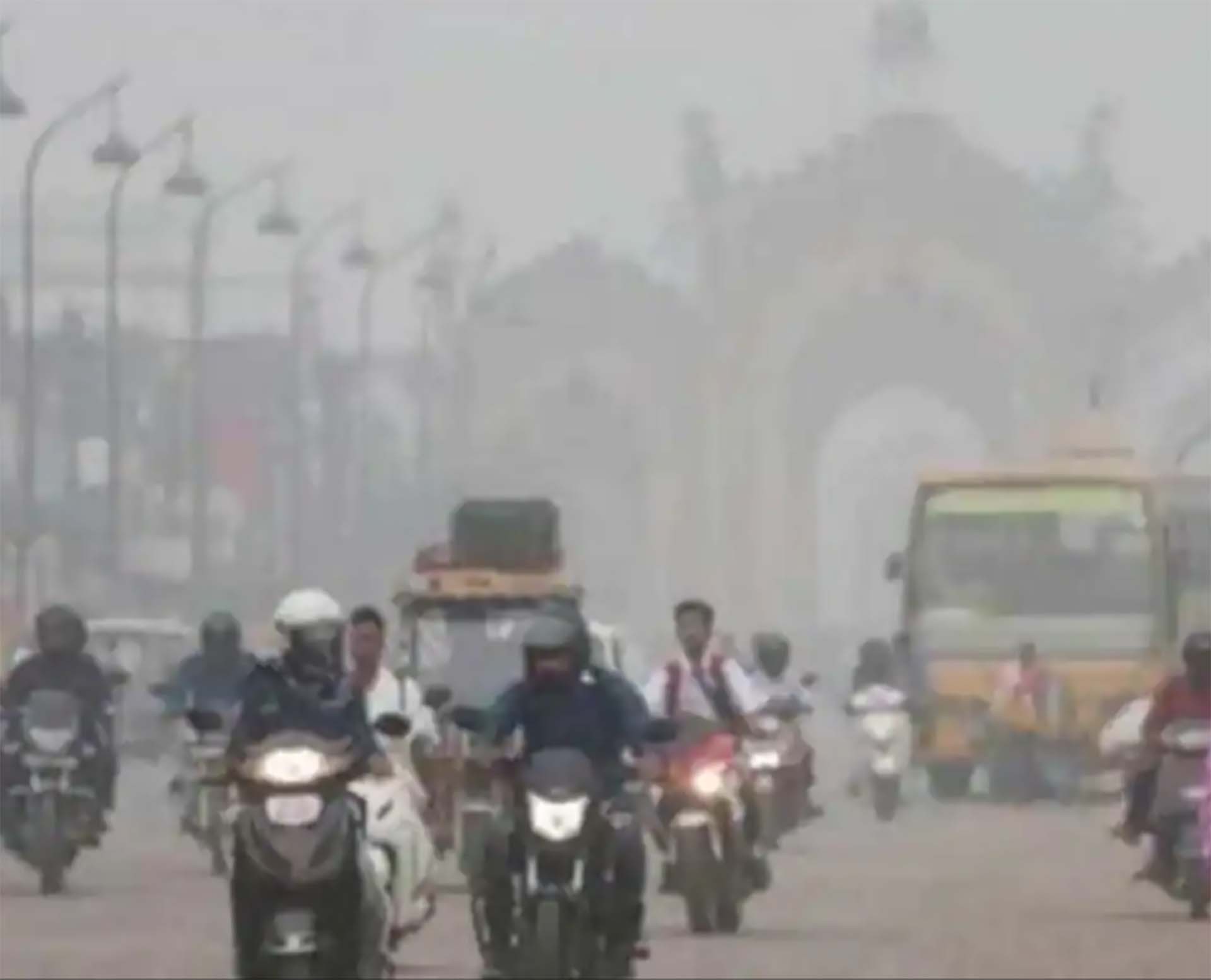 Thủ đô New Delhi đang chịu đựng mức độ ô nhiễm không khí nghiêm trọng. (Nguồn: The Economic Times)