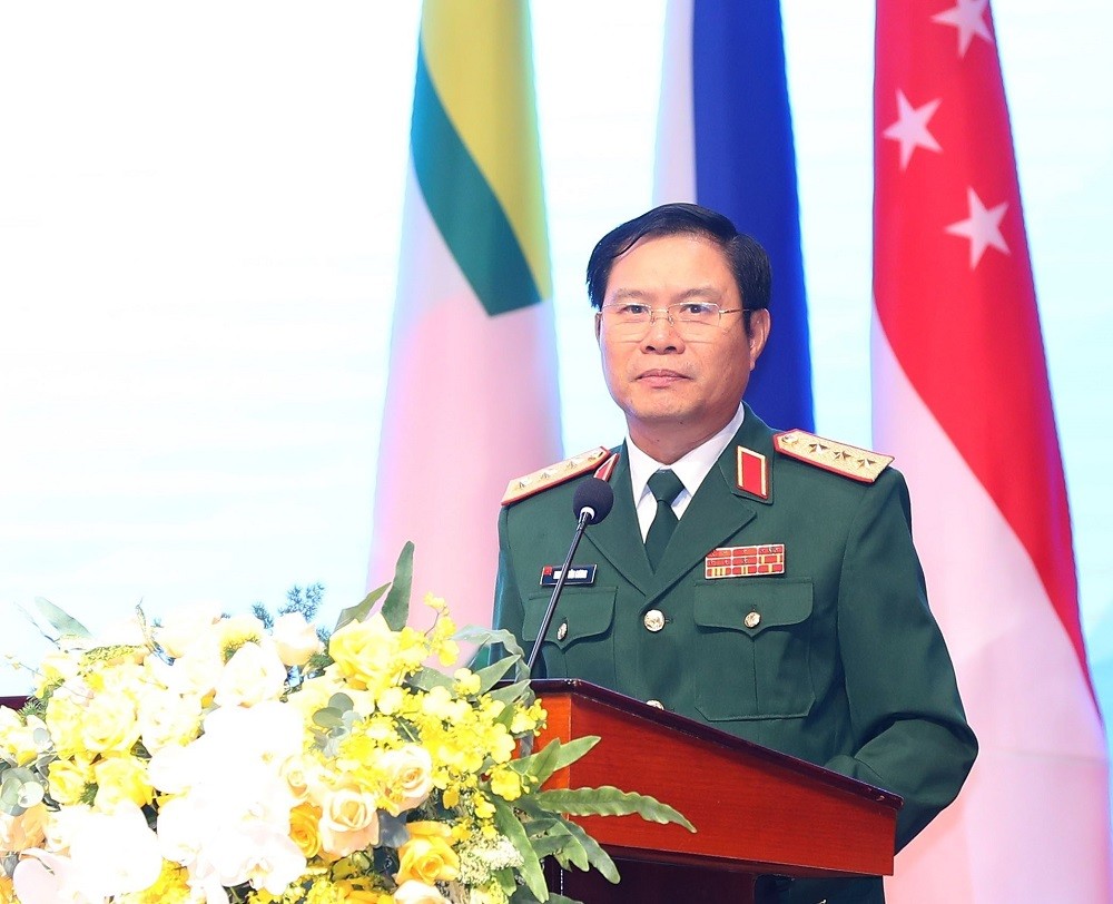 (11.10) Thượng tướng Nguyễn Tân Cương đánh giá cao đóng góp của ACAMM và các cơ chế hợp tác quốc phòng ASEAN trong hiện thực hóa Tầm nhìn Cộng đồng ASEAN 2025. (Nguồn: TTXVN)
