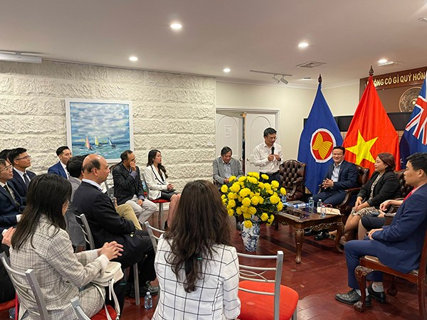 State Commission for Overseas Vietnamese Affairs meets OVs in Australia